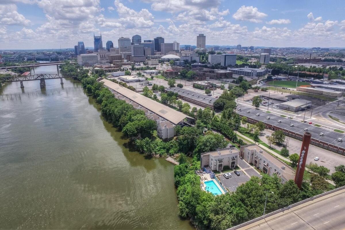 Walk To Broadway Riverfront Condo With Pool Nashville Exteriér fotografie